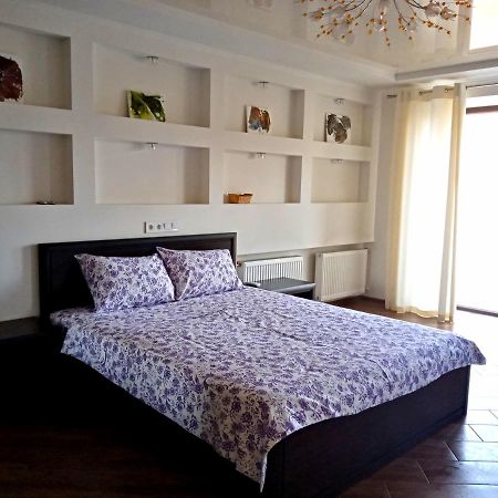 1-Room Studio Center Τσερκάσι Εξωτερικό φωτογραφία