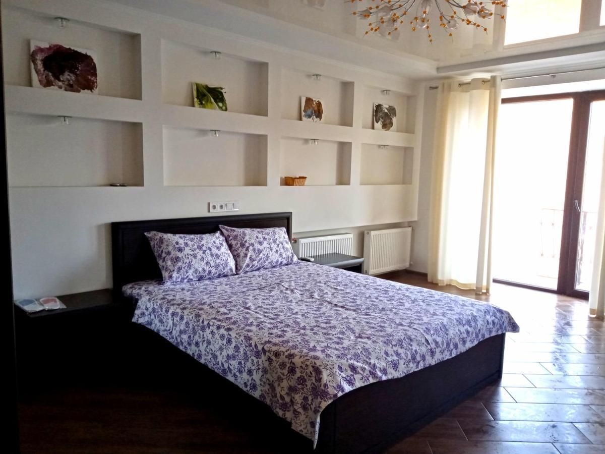 1-Room Studio Center Τσερκάσι Εξωτερικό φωτογραφία