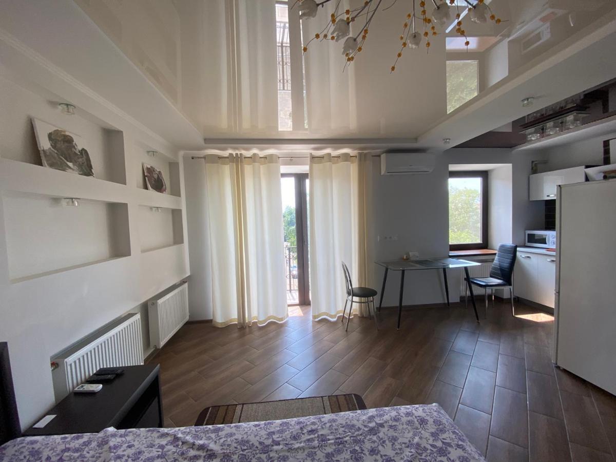 1-Room Studio Center Τσερκάσι Εξωτερικό φωτογραφία